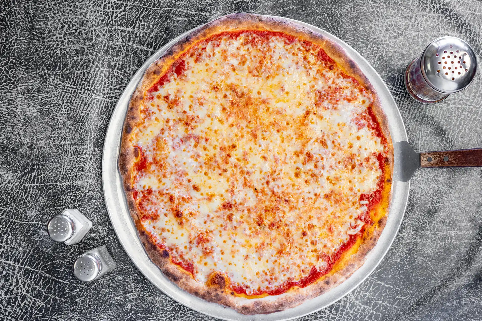 Antonio'sBrickOvenPizza_CheesePizza-optimized