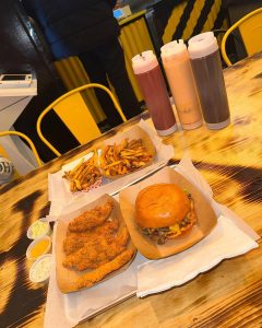 Burger with cheese 2 Burger with cheese 2