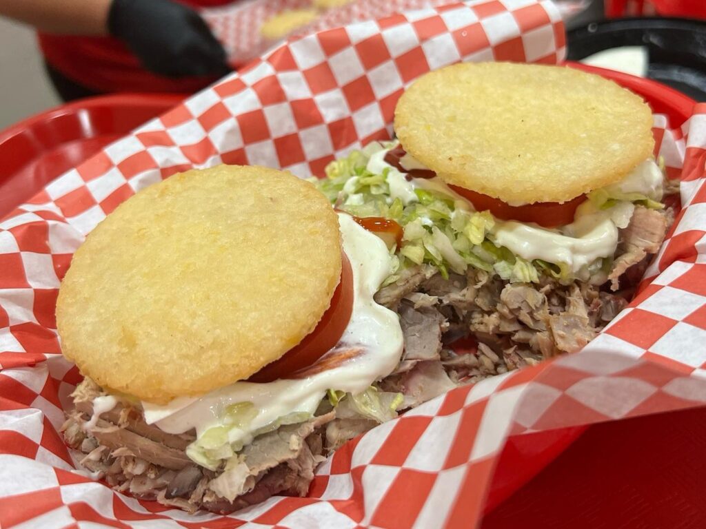 Arepa-de-pernil-B-1024x768.jpg