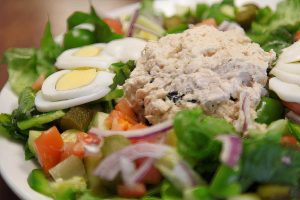 Tuna Salad (Medium)