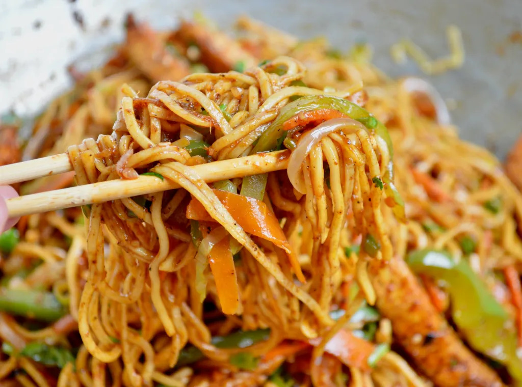 Veggie Hakka Noodles