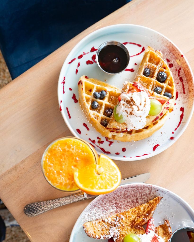 Banana Berry & Cream Waffle Banana Berry & Cream Waffle