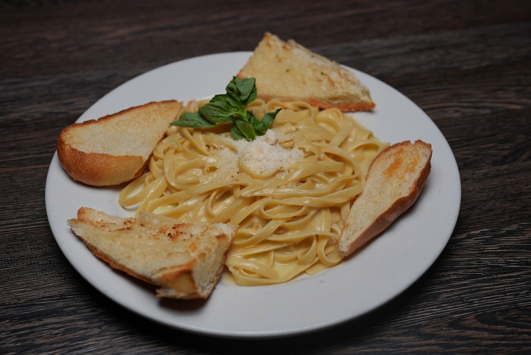 Classic Alfredo Pasta Classic Alfredo Pasta
