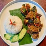 Pad Ped Kra Dook Moo Pad Ped Kra Dook Moo