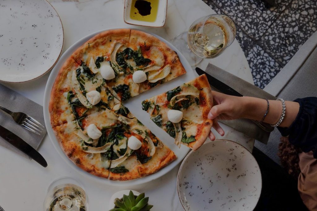 Pizza Nosh storefront