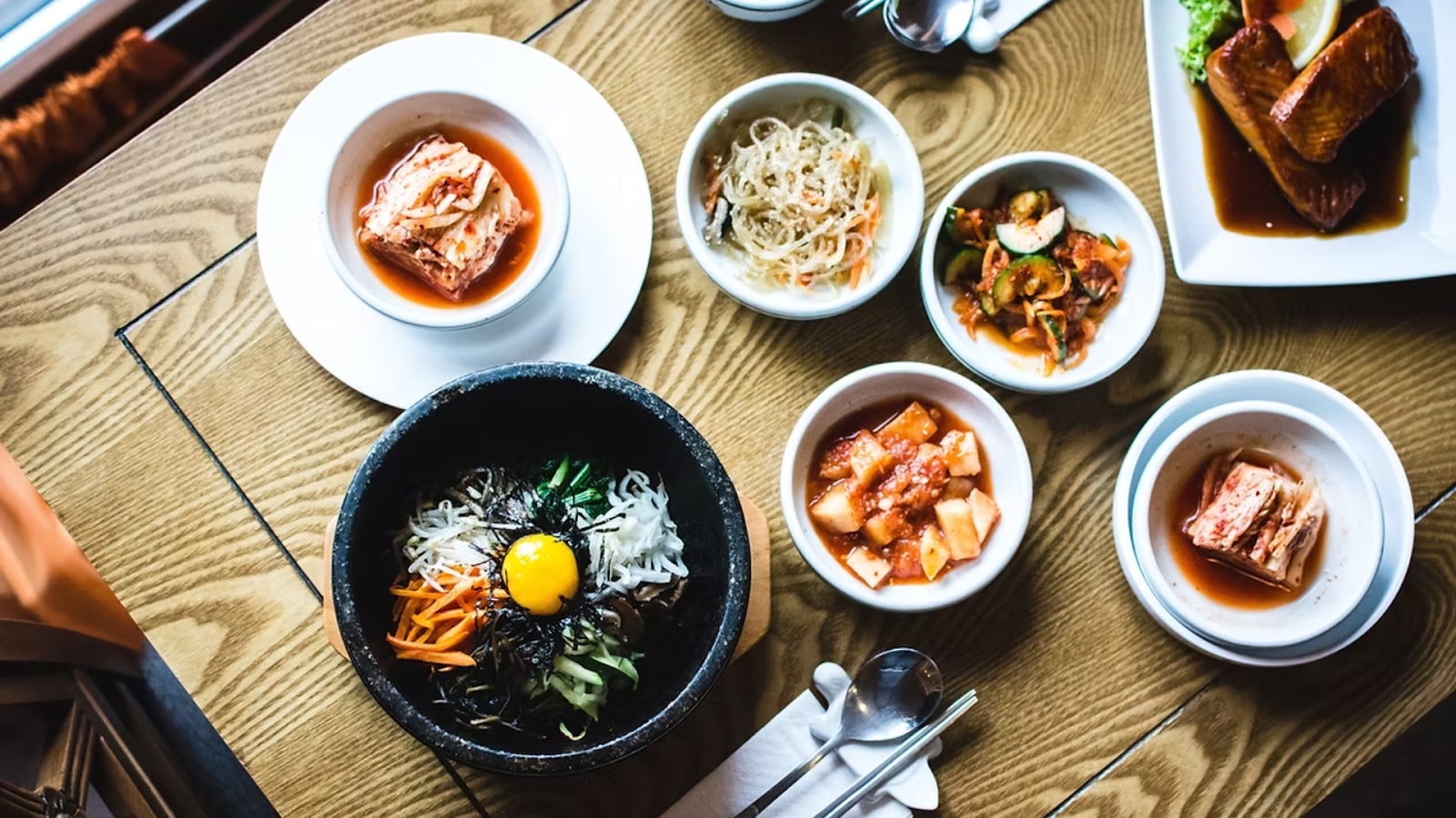 Enjoy Banchan (Side Dishes) At K-Street Food
