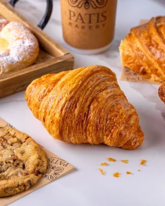 01_croissant-hero-with-cup-fae4fee