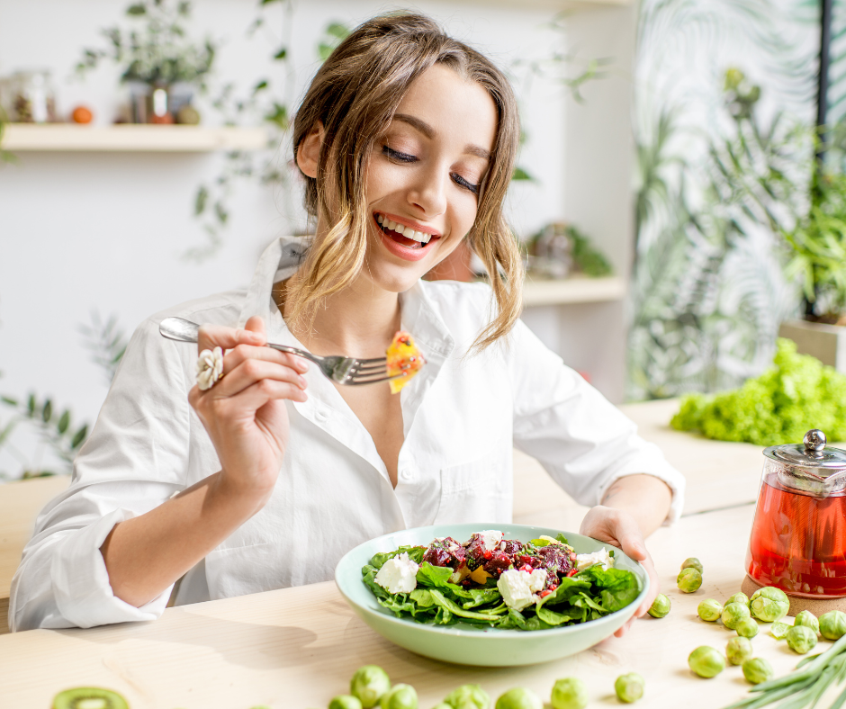 girl eating salad
